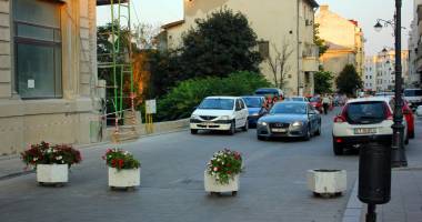 Stire din Eveniment : Atenție, șoferi! Circulația interzisă mașinilor în Piața Ovidiu