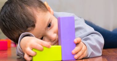 Sabotaj în lupta cu autismul. "De doi ani așteptăm decontarea terapiilor, costurile sunt uriașe!" - 3