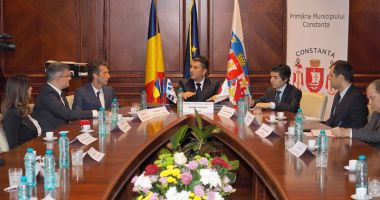 Stire din Politică-Administrație : Se reînnoiește parcul auto al RATC. Primăria Constanța a semnat  contractul pentru 104 autobuze noi