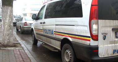 Averea ascunsă a unei grupări de proxeneți  din Constanța: arsenal de luptă și ducați de aur - 2
