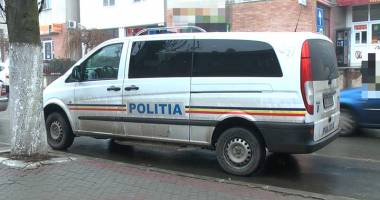 Averea ascunsă a unei grupări de proxeneți  din Constanța: arsenal de luptă și ducați de aur - 4