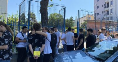 BACALAUREAT 2021. Nuvela şi „responsabilităţile de familie” le-au făcut viaţa frumoasă candidaţilor