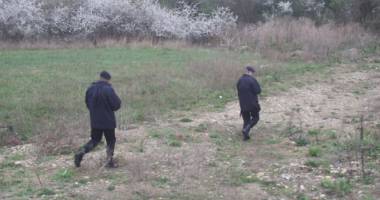 Băiețel surdo-mut dispărut, găsit cu ajutorul a doi câini-polițiști eroi - 3