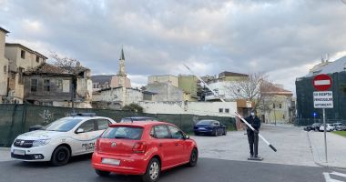„Pe aici nu se trece!”. Barieră la intrarea în Peninsulă. Regulamentul, disputat în instanță - 2