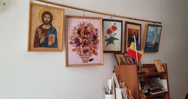Artista din căminul de bătrâni. Unei foste educatoare, de 80 de ani, îi ies din mâini adevărate opere de artă - 3