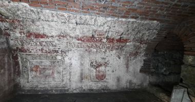 Comoara din curtea Colegiului "Mihai Eminescu", lăsată uitării! "Încercăm să o protejăm cum putem!" - 10