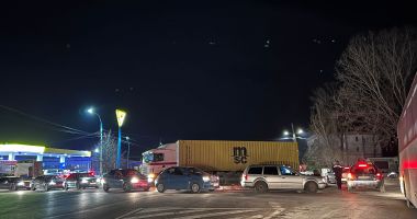 Haos la benzinării! Cine a alimentat isteria şi cine a profitat de pe urma ei. "Nu vom permite specula!" - 3