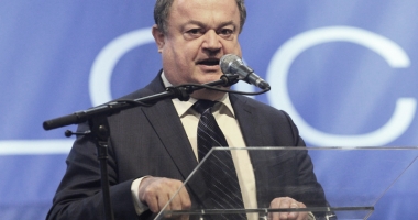 Stire din Politică-Administrație : Vasile Blaga, scos din joc de DNA. "PNL nu a făcut niciodată scut în jurul cuiva cercetat penal"