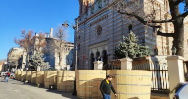 La Constanța, pregătirile pentru întâmpinarea Bobotezei au mobilizat zeci de credincioși - 2