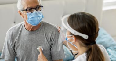 Stire din Sănătate : Sfatul medicului - Tratarea hipertensiunii arteriale vă scapă de infarct și AVC