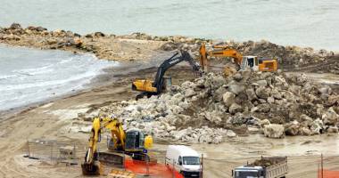 Stire din Social : Cum vor arăta plajele din Mamaia și Constanța după lucrările de extindere