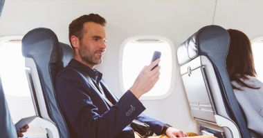 Stire din Sănătate : Călătoriţi cu avionul? Schimbările de fus orar pot afecta organismul!