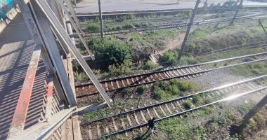 „Bulevard” peste liniile de cale ferată. Nicio sancțiune pentru cei care își pun viața în pericol! - 3