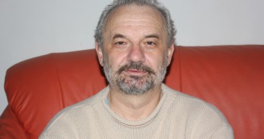 Stire din Eveniment : Călin Hanțiu își cere drepturile de autor de la Teatrul "Danovski"