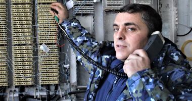 Stire din Eveniment : Militarul care cunoaște sistemul de comunicații de la Poligonul Capu Midia cu ochii închiși