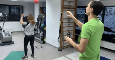 Stire din Sănătate : Capsulita vă afectează articulaţiile, dar se poate vindeca