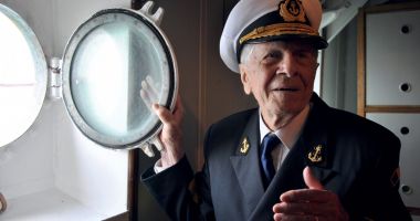 O viață cât un veac! Decanul de vârstă al marinarilor militari a împlinit 102 ani! - 2