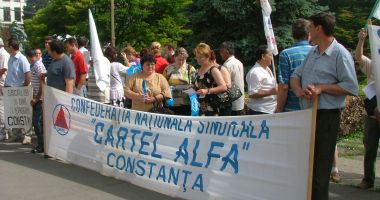 Stire din Economie : Cartel Alfa acuză clasa politică, Președinția și Guvernul că ignoră problemele cu care se confruntă populația