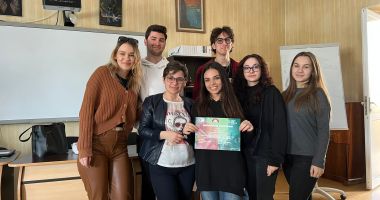 Stire din Cultură-Educație : Elevii Colegiului Național "Mihai Eminescu" au înregistrat un nou succes