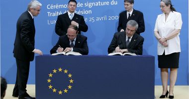 Stire din Economie : Ce a câștigat și ce a pierdut România în cei 15 ani de integrare în Uniunea Europeană?