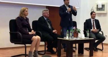 Stire din Cultură-Educație : Se înființează CSM Farul! Noi condiții de finanțare și baze sportive renovate