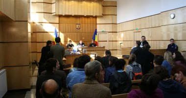 Stire din Eveniment : Ce spun magistrații despre independența în Justiție