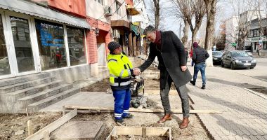 Primăria Năvodari lucrează intens la reabilitarea oraşului. Parcurile şi spaţiile verzi, toaletate - 2
