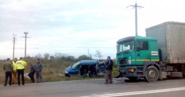 VIDEO / MAȘINĂ SPULBERATĂ DE TIR, LA CONSTANȚA! A băgat cinci persoane în spital și a fugit de la fața locului - 4