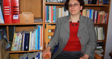 Codaşi la citit, pe timp de pandemie. „Tinerii sunt asaltaţi de alternative mai tentante” - 2