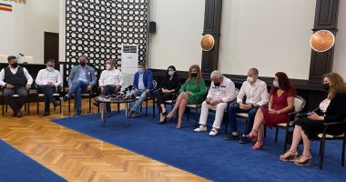Stire din Social : Comisarii Protecţiei Consumatorilor, pe litoral. „Vom avea toleranţă zero!”