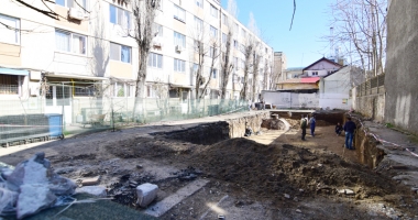 Stire din Social : "Afacerea" de pe strada Sarmizegetusa.  Ce "schelete" mai ascund proprietarii irlandezi