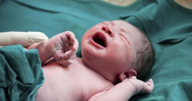 Mame doar pentru câteva zile! Au făcut copii şi i-au abandonat în spital - 4