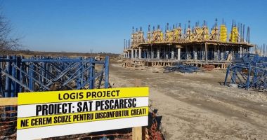 Stire din Politică-Administrație : Construcţia de pe Plaja Corbu continuă să stea în "picioare". "Aşteptăm decizia instanţei"