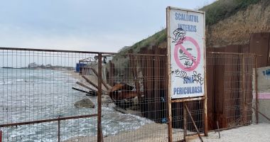 Consilierul local din Costineşti, Mugurel-Radu Călin, semnal de alarmă cu privire la faleza deteriorată - 2