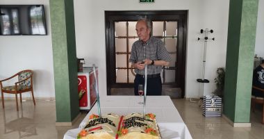 Familia Liceului hârșovean "Ioan Cotovu" a trăit emoția pensionării a șase colegi - 3