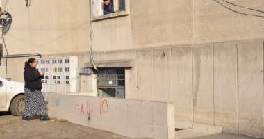 Crimă în cartierul CET.  Ucisă cu 11 lovituri de cuțit! - 4