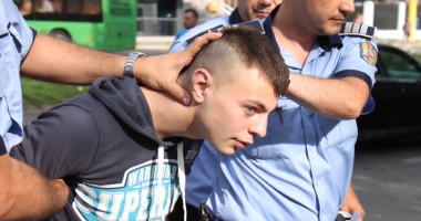 Stire din Eveniment : Incredibil! Cum de sunt lăsați în libertate criminali și bolnavi psihic