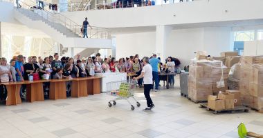 Stire din Social : Crucea Roşie avertizează! "Nevoile umanitare ale celor din Ucraina sunt în creștere"