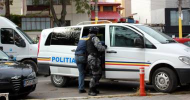 Stire din Eveniment : Cum fac avere escrocii, în Constanța. Polițiștii le-au golit ascunzătorile