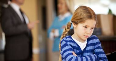 Stire din Cultură-Educație : "Cu bagajul la ușa școlii nu-i putem pune!" Când și cum pot fi mutați elevii problemă