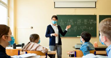 Stire din Cultură-Educație : Cursuri de recuperare a materiei, în vacanţă, în şcolile din judeţul Constanţa