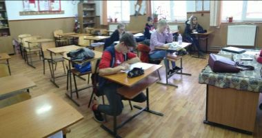 Directorii școlilor nu sunt de acord să facă presiuni asupra personalului pentru a se vaccina - 2
