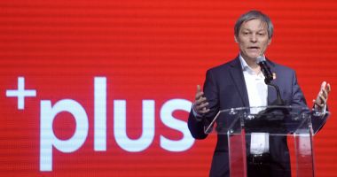 Stire din Politică-Administrație : Premierul Orban, taxat de Dacian Cioloș: "Plata amenzii nu este un merit politic"