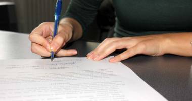 Stire din Social : Datoriile se moștenesc? Cine achită obligațiile celor decedați