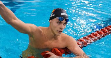 Stire din Sport : Înotătorul David Popovici are un suflet de aur. "Acesta este obiceiul lui, să ajute"
