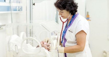 Stire din Sănătate : De ce trebuie vaccinați bebelușii în primul an de viață