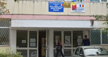 Stire din Cultură-Educație : Directori "executați" pe capete, cu dreptatea în brațe. "Sunt lucruri nefirești. Puteau să reacționeze..."