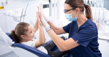 Medicina dentară rămâne "Cenuşăreasa" sistemului sanitar. Plafoanele stomatologilor s-au dublat, dar tot mici sunt - 3