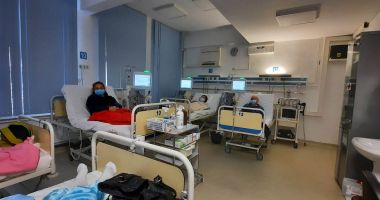 Vieţi conectate la aparatul de dializă. Centrul de la Spitalul Judeţean, colac de salvare - 3