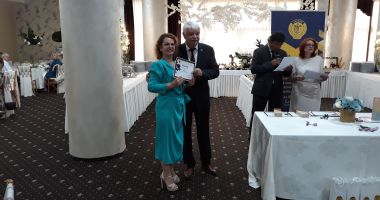 Stire din Economie : Diplome și trofee pentru cei mai performanți profesioniști din sectorul contabil